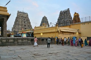Kanchi-Kamakshi-Amman-temple-Kanchipuram